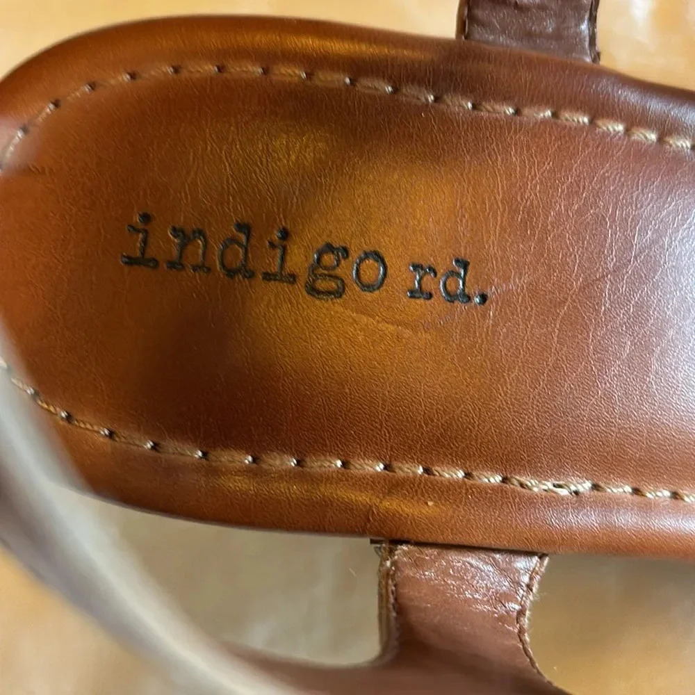 Indigo rd. Women's High Block Heel Open Toe Strappy Faux Leather Sandal 91/2M - Picture 6 of 9